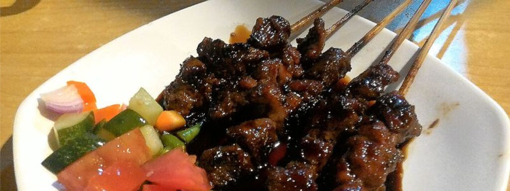 Sate Makanan Khas Indonesia